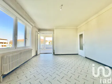 Apartment in Toulouse (31200)