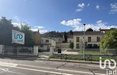 Immeuble à Carrières-sous-Poissy (78955)
