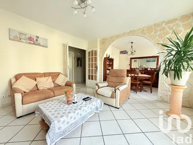 Apartment in Échirolles (38130)