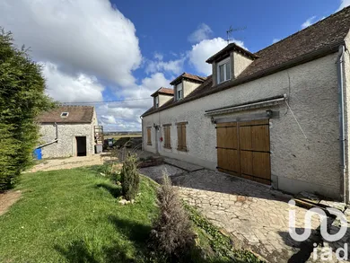 Longere in Saint-Germain-Laval (77130)
