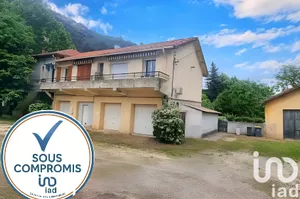 Apartment in Méounes-lès-Montrieux (83136)