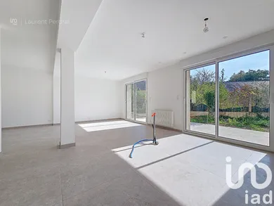 House at Saint-Nicolas-de-Redon (44460)