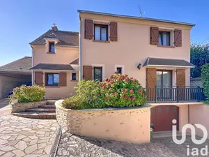 Architectural house at Rambouillet (78120)