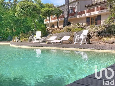 Maison traditionnelle à Roquefort-les-Pins (06330)