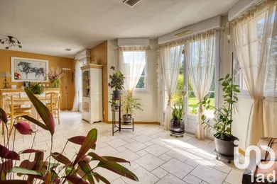 House in Limay (78520)