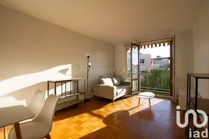 Apartment in Saint-Maur-des-Fossés (94100)