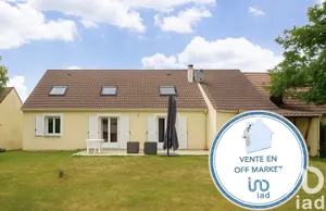 Traditional house at Presles-en-Brie (77220)