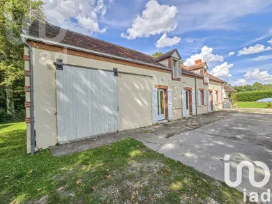 Longere in Chevillon-sur-Huillard (45700)