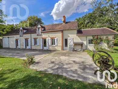 Longere in Chevillon-sur-Huillard (45700)
