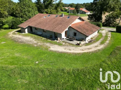 Farm at Condeissiat (01400)