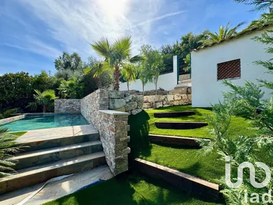 House at Les Issambres (83380)