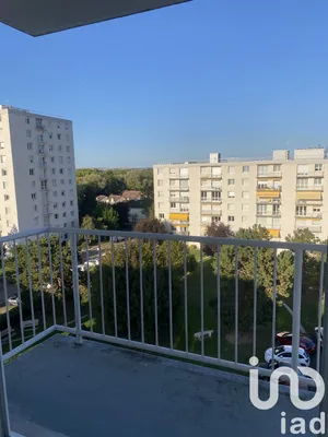 Apartment in Troyes (10000)