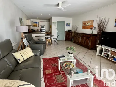 Appartement à Gréoux-les-Bains (04800)