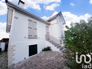 Traditional house at Conflans-Sainte-Honorine (78700)