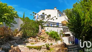 House at Connaux (30330)