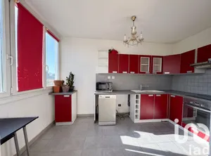 Apartment in Créteil (94000)