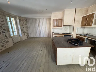 Apartment in Vals-les-Bains (07600)