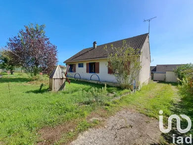House in Chemilly (03210)
