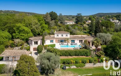 Maison d'architecte à Mouans-Sartoux (06370)
