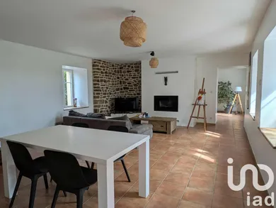 Maison à Bourgvallées (50750)