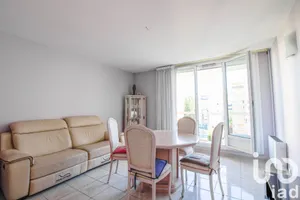 Apartment at Chilly-Mazarin (91380)