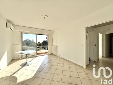 Apartment in Cagnes-sur-Mer (06800)