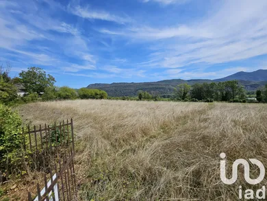 Land at Cressin-Rochefort (01350)