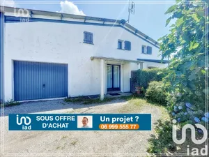 Building at Saint-Vincent-de-Tyrosse (40230)