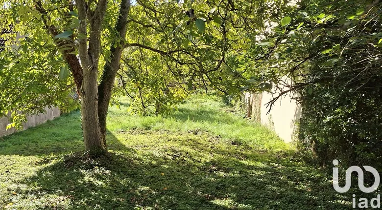 Terrain à bâtir à Paron (89100) · 45 000 €