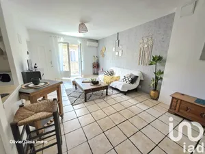 Village house at Coursan (11110)