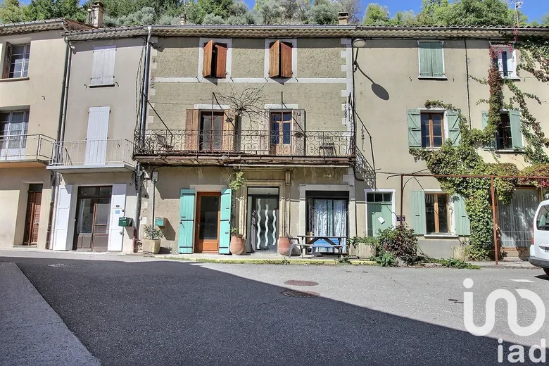 Maison 9 pièces 156 m² · à Montbrun-les-Bains · 156 m² · 226 000 €