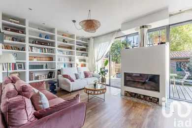 Townhouse at Bordeaux (33300)