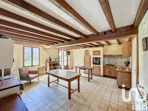 House at Saint-Médard-de-Guizières (33230)