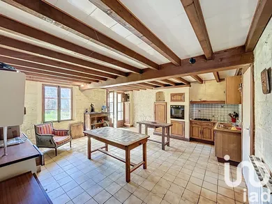 House at Saint-Médard-de-Guizières (33230)