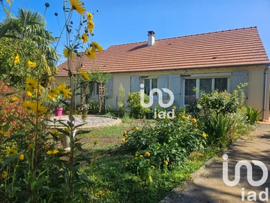 Traditional house at Saint-Éloy-de-Gy (18110)