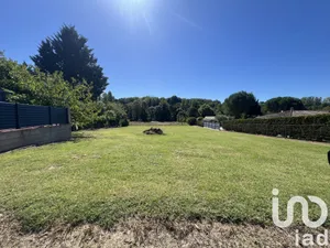 Terrain à bâtir à Saint-Caprais-de-Lerm (47270)