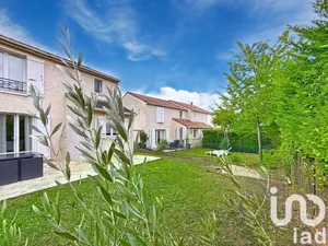 Traditional house at VILLABE (91100)