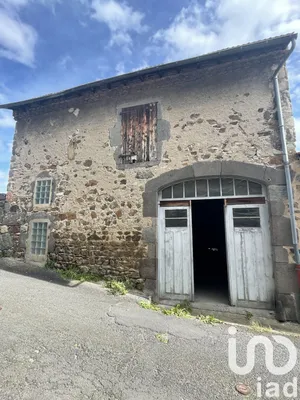 Maison de village à montaigut le blanc (63320)