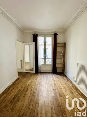 Apartment in Paris (75013)