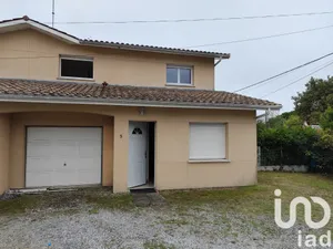 House at Lanton (33138)