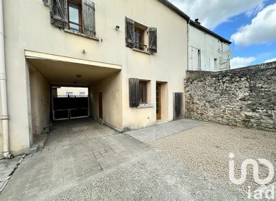 Apartment at Pontarmé (60520)