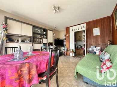 Apartment in Thiais (94320)