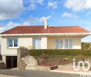 Maison d'architecte à Montrevault (49110)