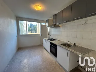 Apartment in Pau (64000)