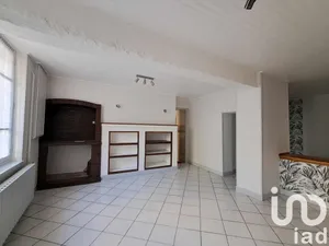 Maison de village à Vézinnes (89700)