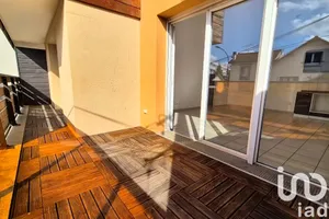 Apartment at Bondy (93140)