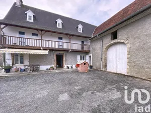 Village house at Mont (64300)