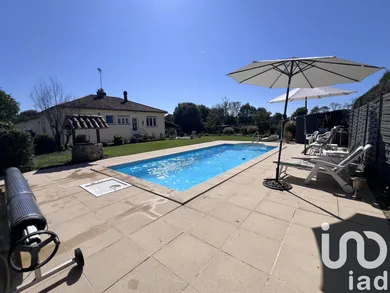 Maison à Saint-Aubin-le-Cloud (79450)