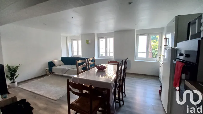 Immeuble 170 m² · à Bourg-Argental · 170 m² · 210 000 €