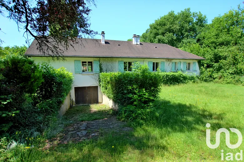Maison 5 pièces 141 m² · à Saint-Fargeau · 141 m² · 180 000 €
